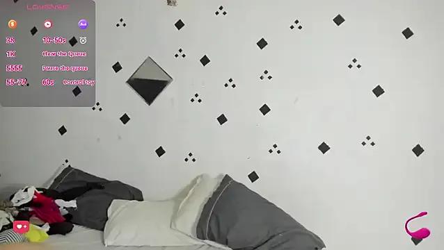 samaramour — SQUIRT IN FREE SHOW