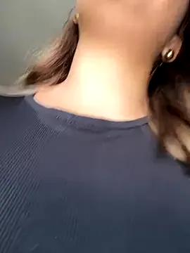 sara_calderon on StripChat 