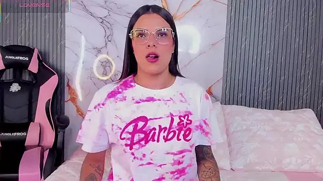 Shasa_8 on StripChat 