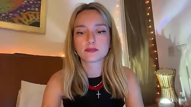 SirenaBelle — Freechat on StripChat