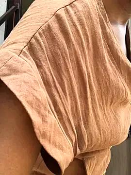 StripChat SluttyKayy is Freechat SluttyKayy — vibrating nice clean and hot pussyl