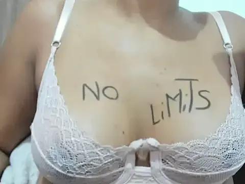 Freechat Valentinahot7 on StripChat