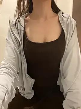 Group yayoi_jp on StripChat