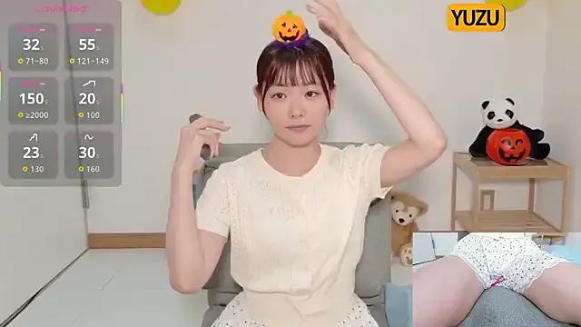 yuzukichi_jp on StripChat 
