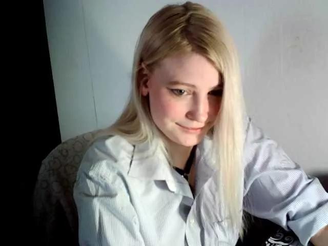 maria-game from BongaCams is Freechat