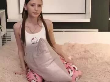 falinecrosthwaite model from Chaturbate