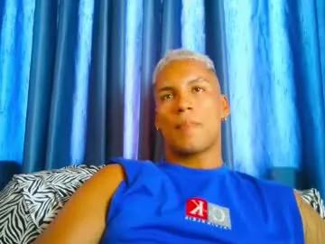 leonnardojaramillo from Chaturbate is Freechat