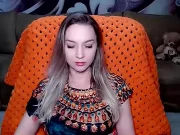 Lovellymalina webcams show profile image 