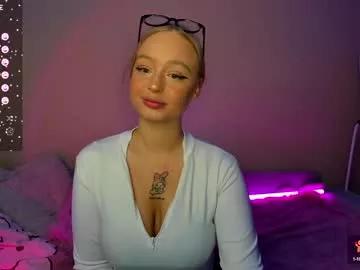 prettyyy_selena from Chaturbate is Freechat