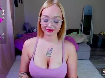 prettyyy_selena from Chaturbate is Freechat