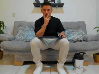 erick_wallace from Flirt4Free is Freechat