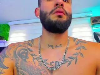 reynel_castro from Flirt4Free is Freechat