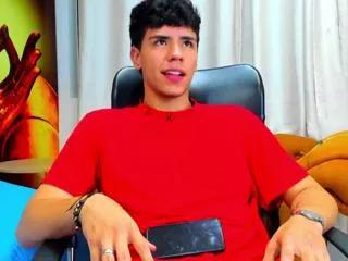 tobias_vega from Flirt4Free is Freechat