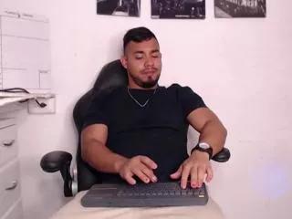 tony_downey from Flirt4Free is Freechat