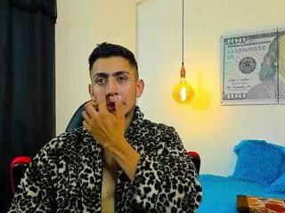 zach_price from Flirt4Free is Freechat