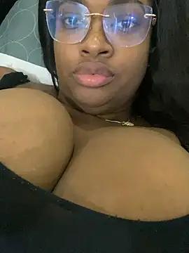 _MARRTINNA_ from StripChat is Freechat