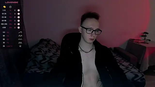 Alex_silents from StripChat is Freechat