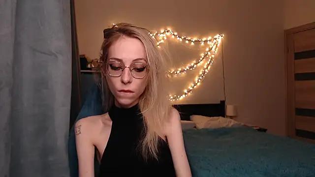 amber_quell_here from StripChat is Freechat