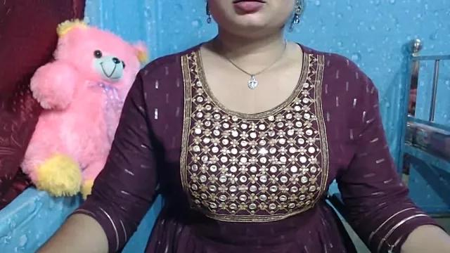 Bengal-queen from StripChat is Freechat