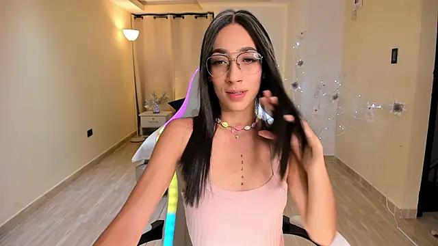 carleee_winter from StripChat is Freechat