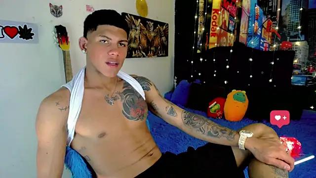 Damian_latinxxx from StripChat is Freechat