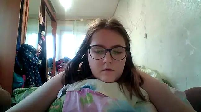 DesireMelissa from StripChat is Freechat