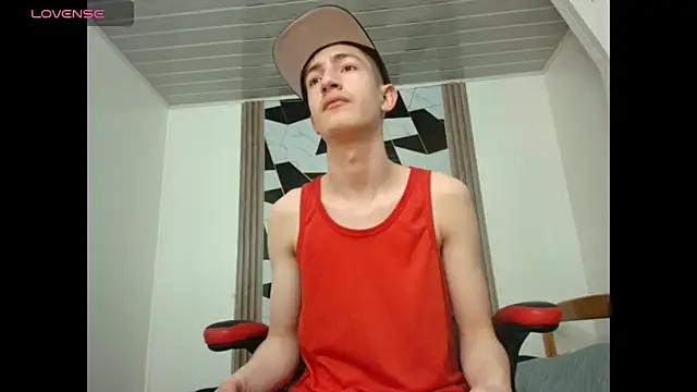 Erik_Osorio from StripChat is Freechat