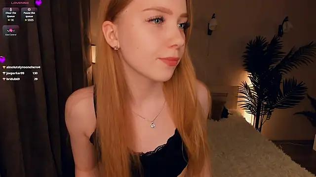 FloraBonde from StripChat is Freechat