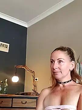 Fuckpig-811 from StripChat is Freechat