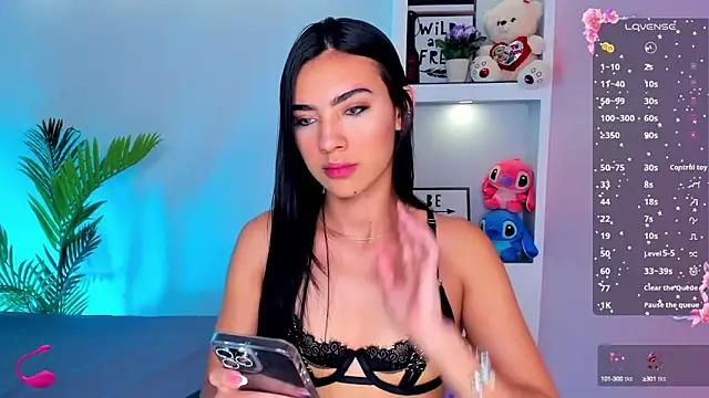 IsaValencia from StripChat is Freechat