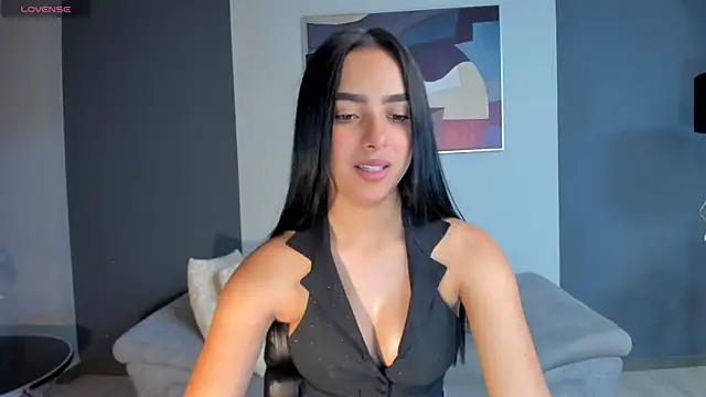 IvannaWelch from StripChat is Freechat