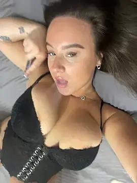 Ivy_Davidson from StripChat is Freechat