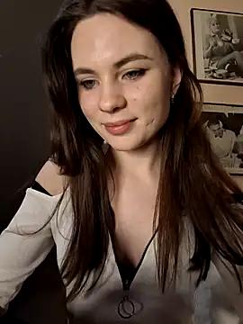 kirastreet from StripChat is Freechat