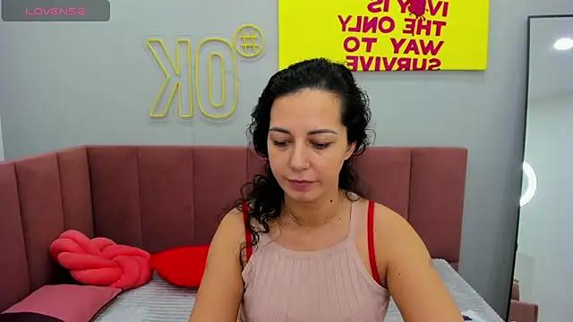 Linda_Insatiable on StripChat