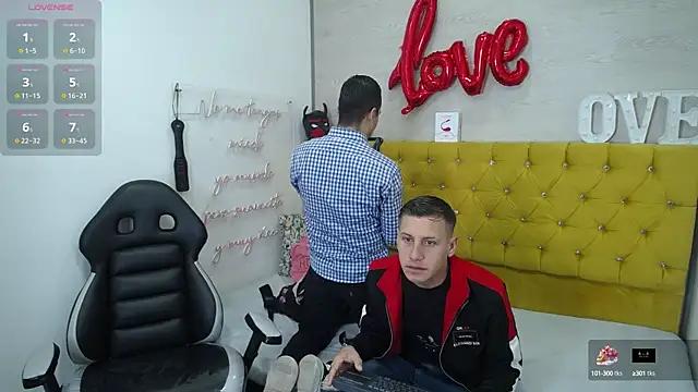 Martinesmit__ from StripChat is Freechat