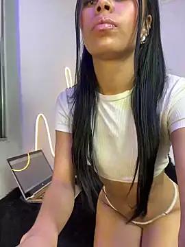 Michell_sr from StripChat is Freechat