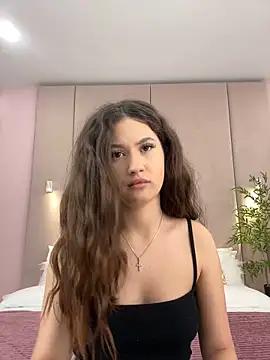 milaleoneli from StripChat is Freechat