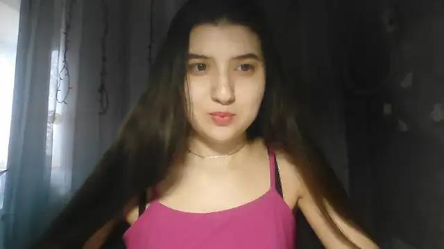 MilanesaGold28 from StripChat is Freechat