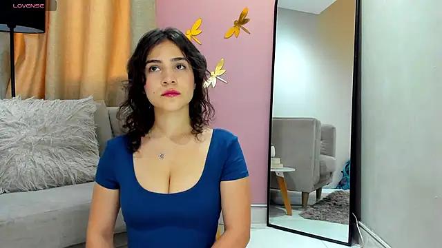 Miranda_doll_ from StripChat is Freechat