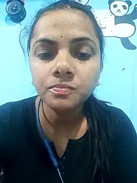 Radhika08 webcams show profile image 