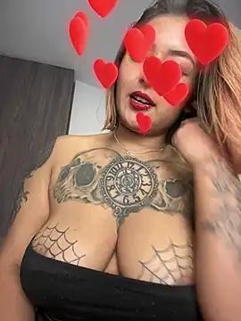 Explore our live girls sluts from our Custom and Multi clubs and checkout exclusive access to highly interactive content, such as shape, hair, titties, pussy type and many more.