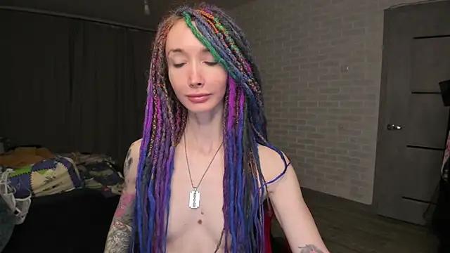 Roxy_Silver from StripChat is Freechat