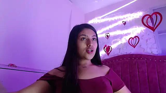 SarahStones from StripChat is Freechat