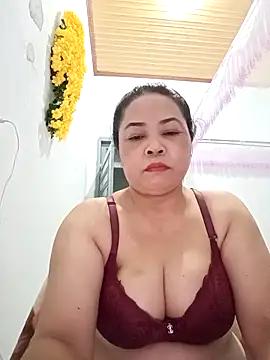 Sexy-bigtits2024 from StripChat is Freechat