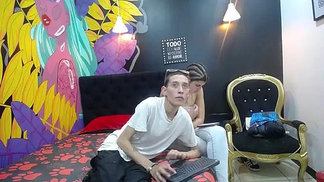 SimonAndJocelyn from StripChat is Freechat