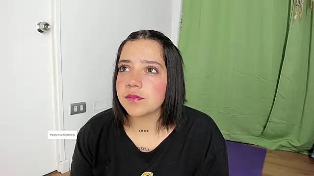 sofiaxortiz from StripChat is Freechat