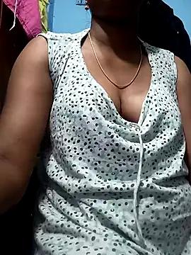 Tamillminnal from StripChat is Freechat