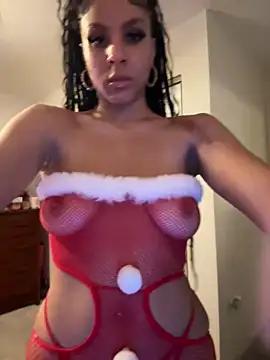 thatonelightskinn from StripChat is Freechat