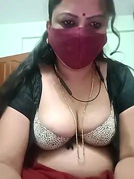 Urmila488 webcams show profile image 